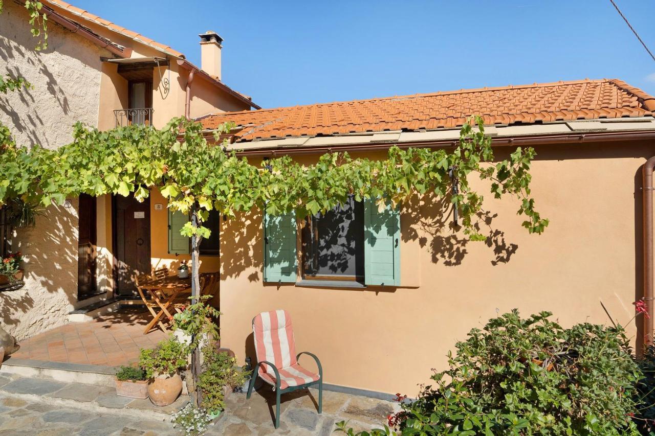 Casa Vittorina Cesio Exterior foto